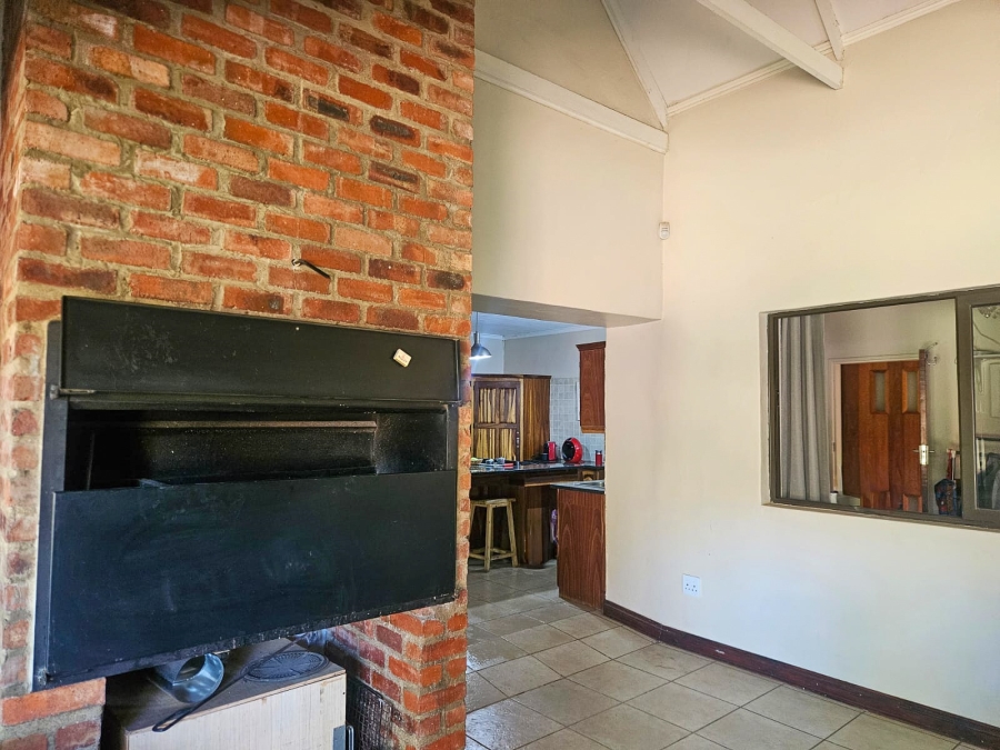 4 Bedroom Property for Sale in Mooivallei Park North West